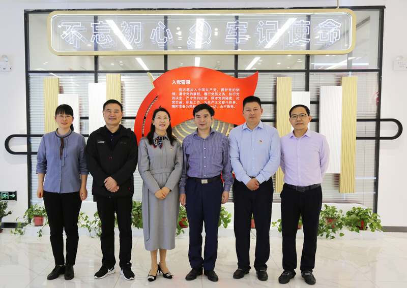 市委统战部王华臣副部长来Welcome大发科技调研指导